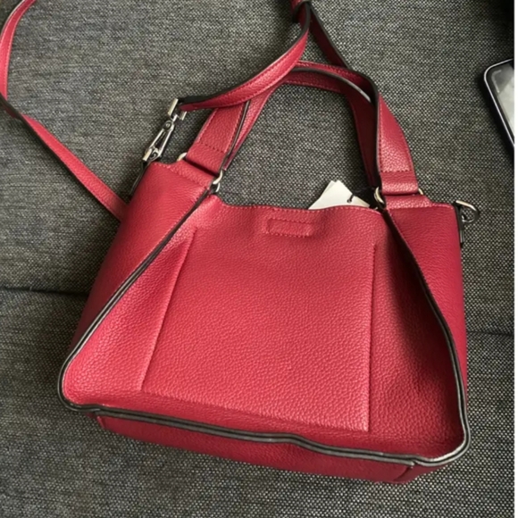 Calvin Klein Leather crossbody bag with Pouch - Picture 2 of 6